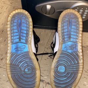 Jordan 1 Chameleons 2017. Gently used